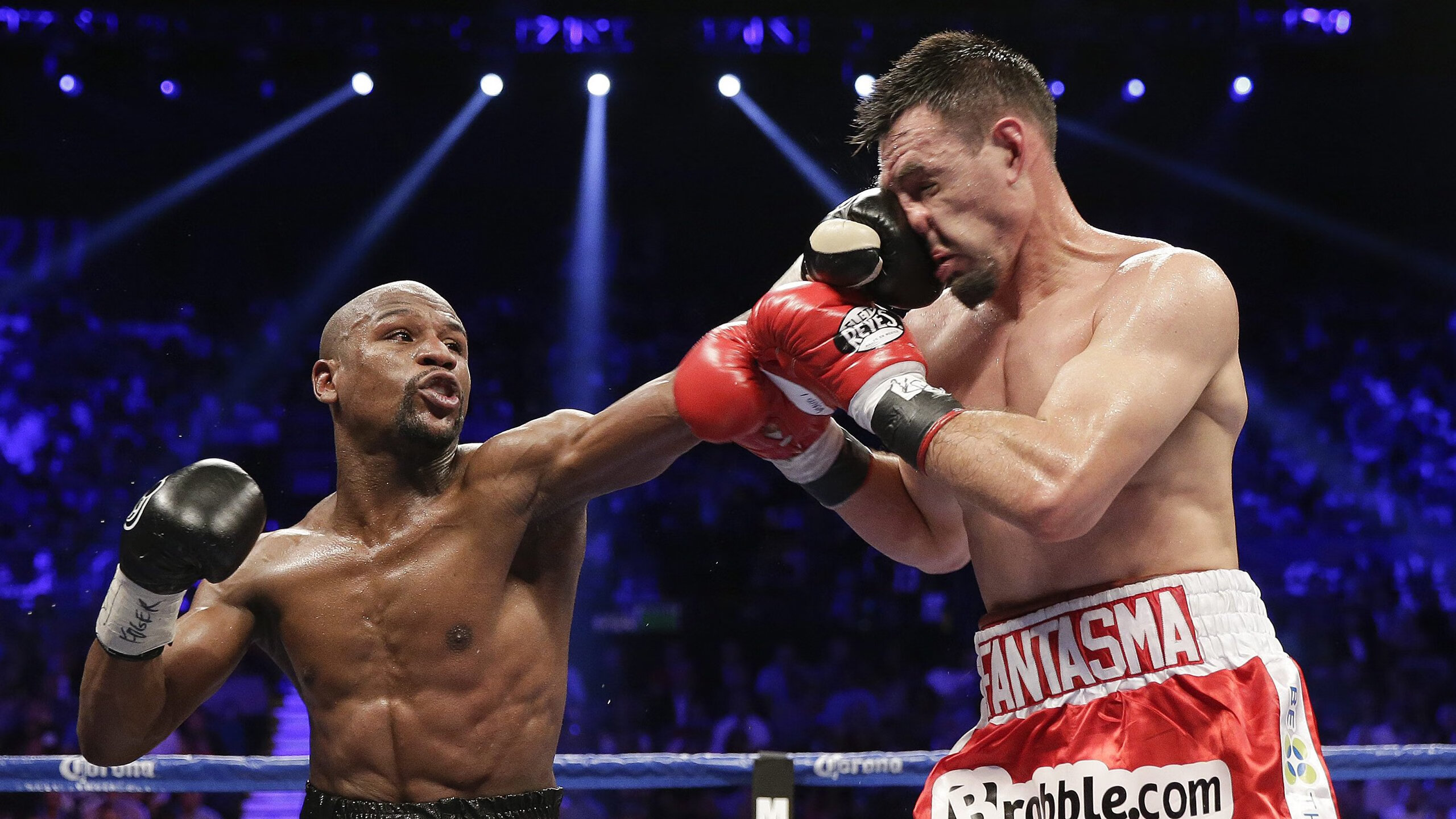 AYXSPORTSAPP-天使队进攻节奏快速，迅速拉开比分优势，天使队成员